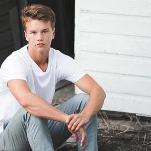 Meet your Posher, Joseph